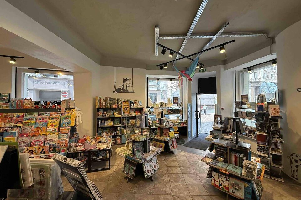 Teātra iela 9, Rīga