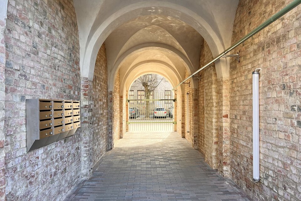 Alauksta iela 7, Rīga