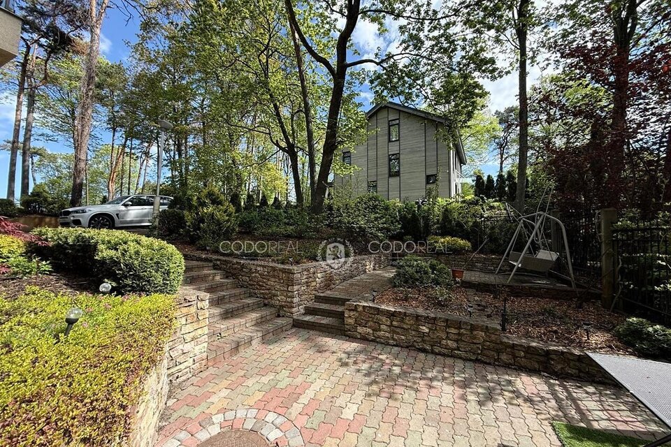 Aspazijas iela 2, Jūrmala