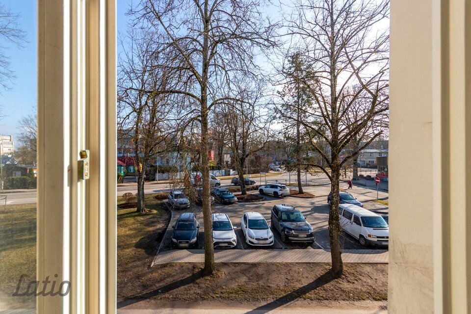 Dubultu prospekts 19, Jūrmala