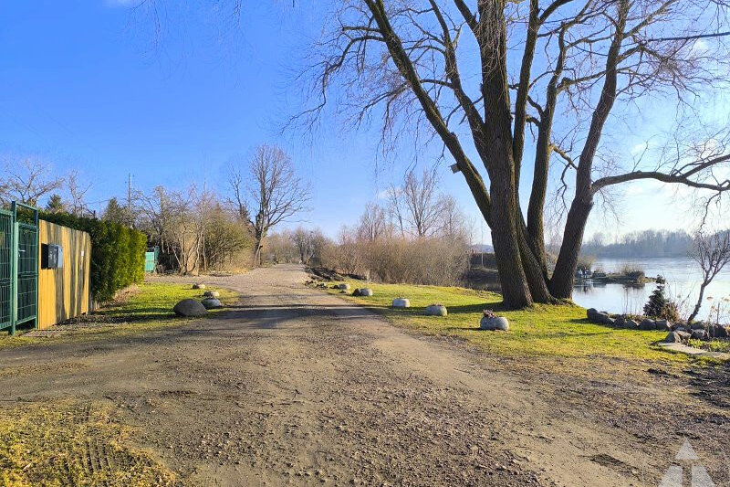 Daugavmalas iela 75, Rīga