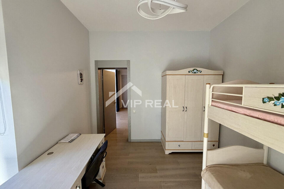 Rīgas iela 90, Jūrmala