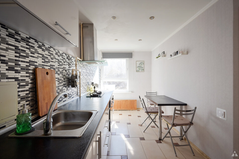 Jāņa Pliekšāna iela 98, Jūrmala