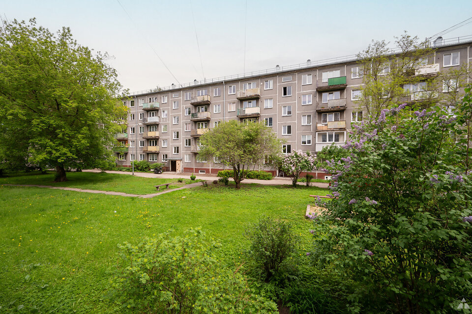 Mores iela 7, Rīga