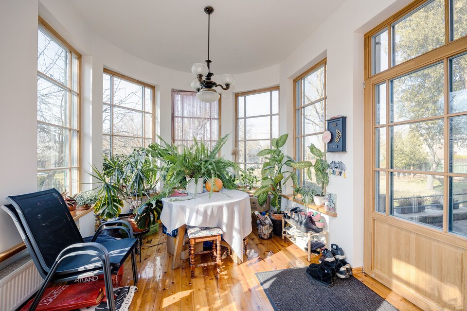 Mežotnes iela 38, Rīga