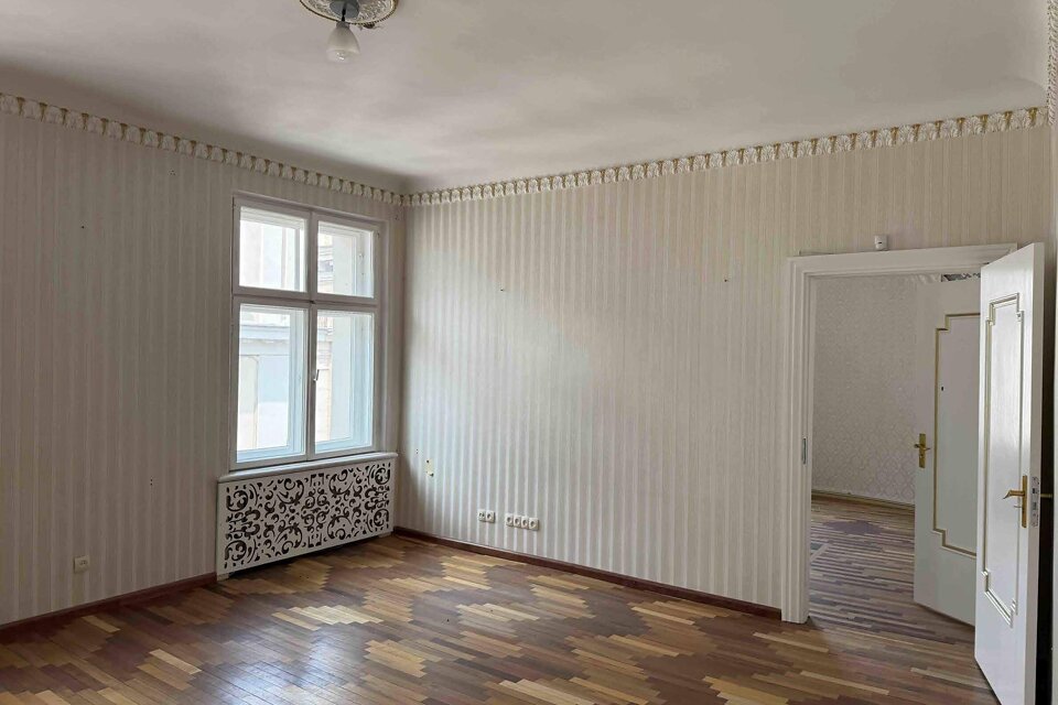 Teātra iela 9, Rīga