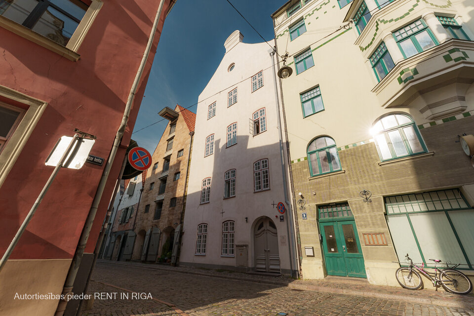 Miesnieku iela 11, Rīga