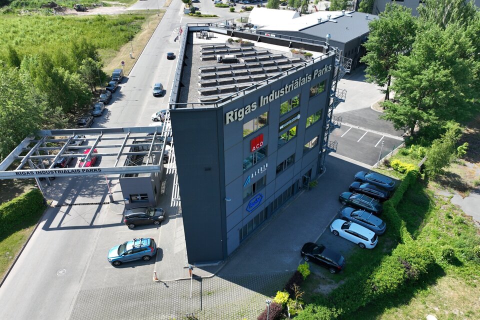 Dzelzavas iela 120C, Rīga