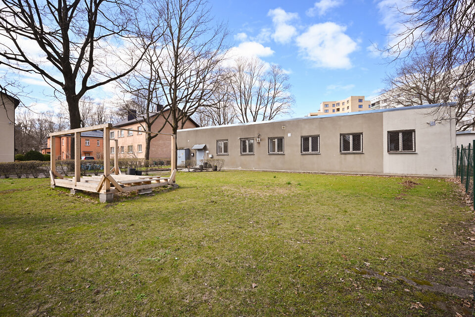 Elvīras iela 1B, Rīga