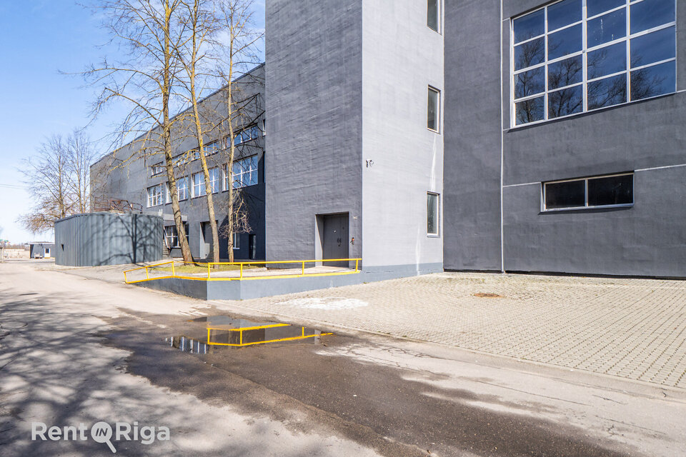 Uriekstes iela 4a, Rīga