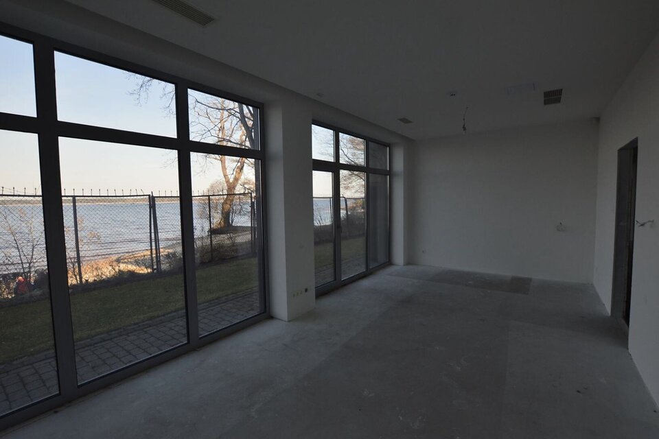 Ezermalas iela 44, Rīga