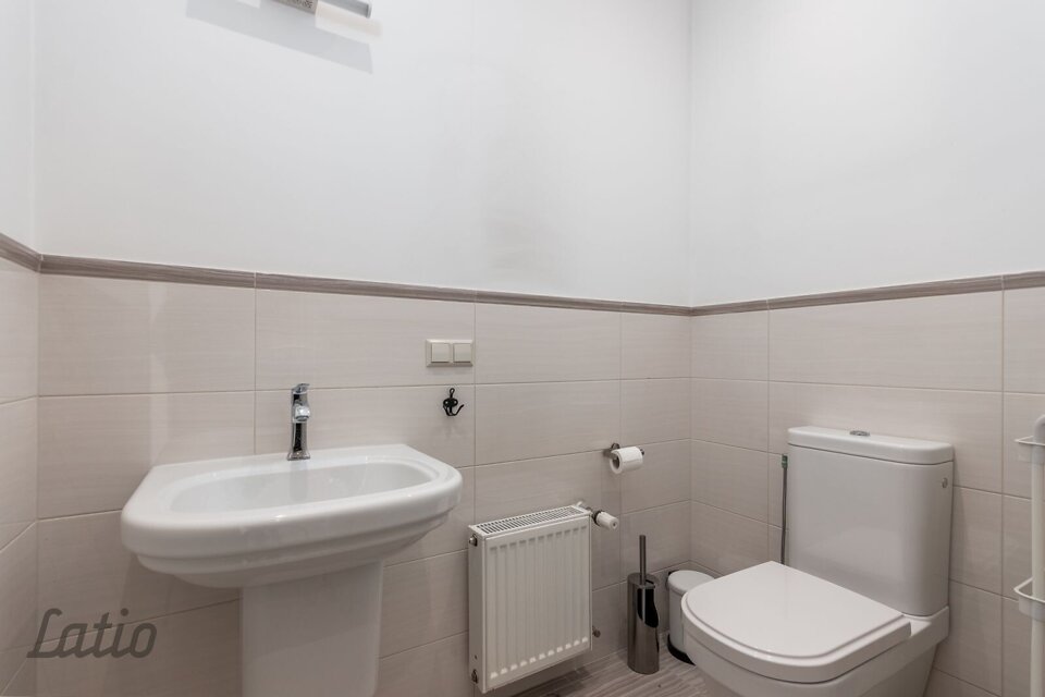 Dubultu prospekts 19, Jūrmala