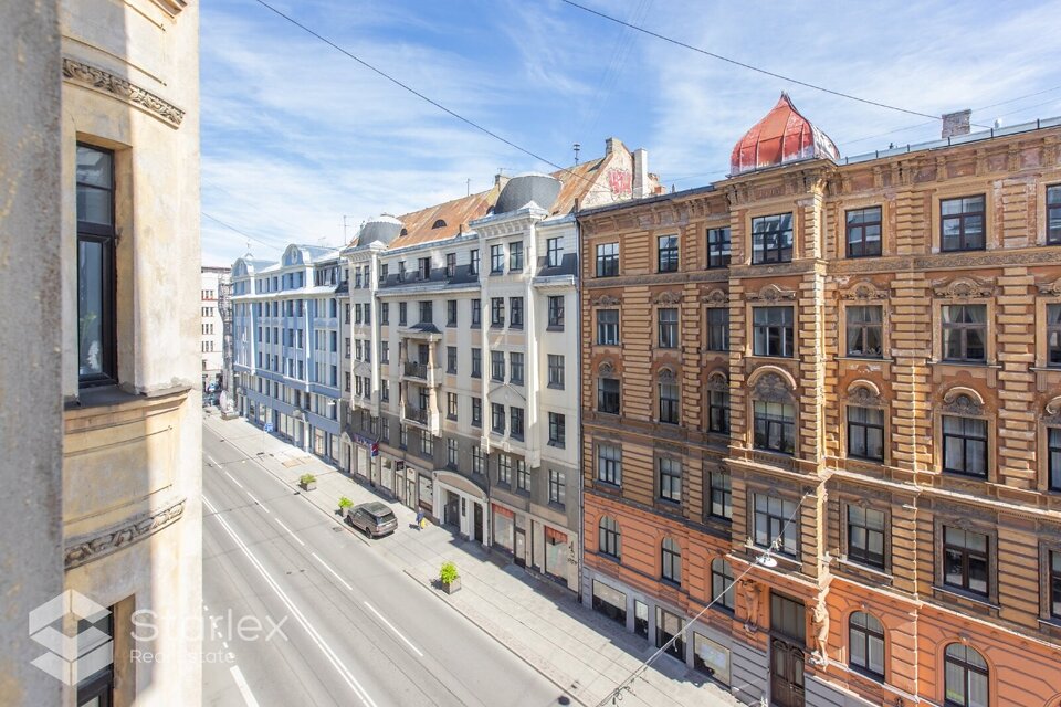 Čaka 33, Rīga