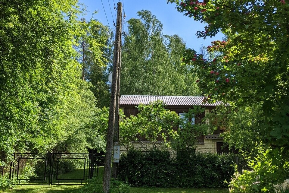 Aļņu iela 24, Saulkrastu nov.