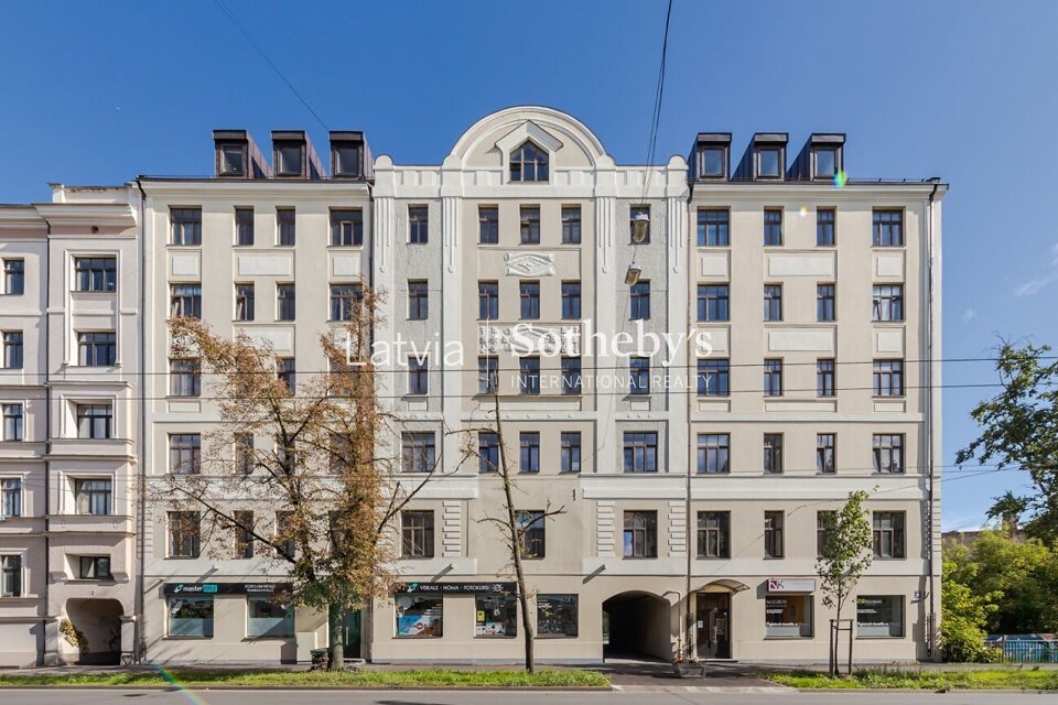 Firsa Sadovņikova iela 39, Rīga