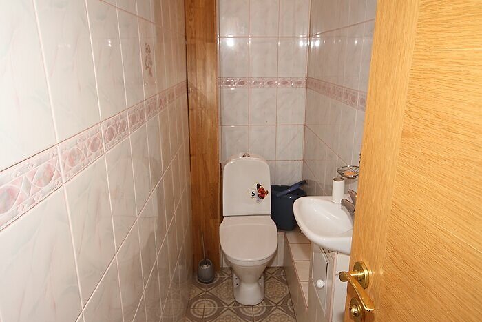 Strūgu iela 2, Rīga