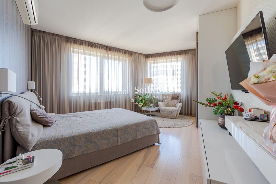 Jāņa Daliņa iela 8, Rīga