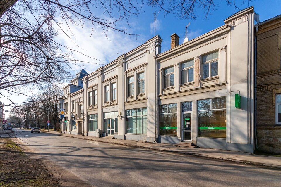 Dubultu prospekts 19, Jūrmala