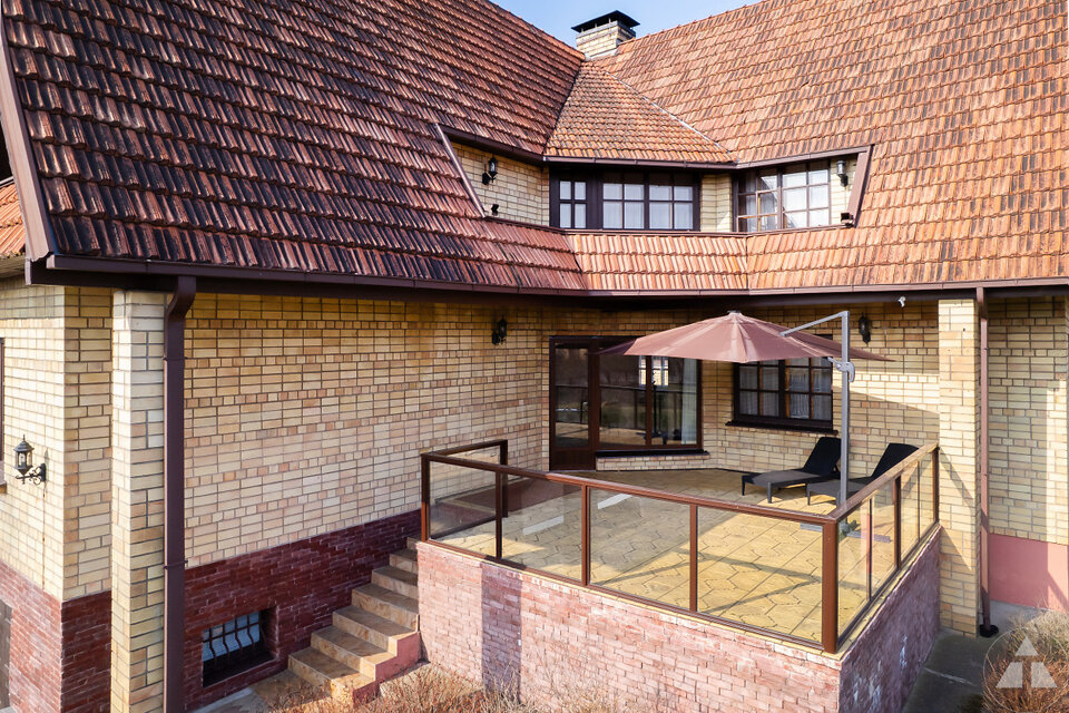 Tulpju iela 11, Rīga