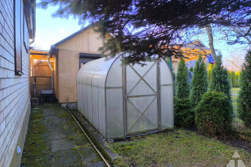 Daugavmalas iela 75, Rīga