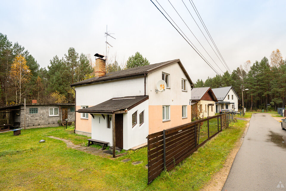 Ražas iela 19, Olaines nov.