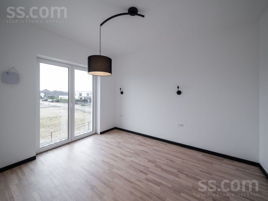 Rītausmas iela 1, Mārupe, Rīgas rajons, Mārupes pag. — dzivoklis