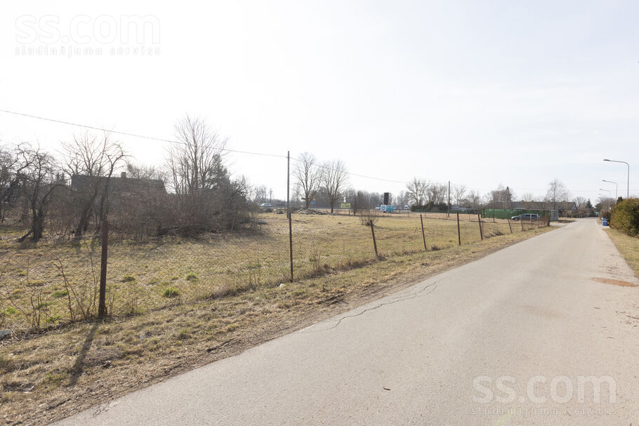 Bullīt-Nāburdziņi, Jaunolaine, Rīgas rajons, Olaines pag. — zeme