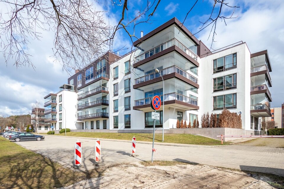 Tīklu iela 11, Jūrmala