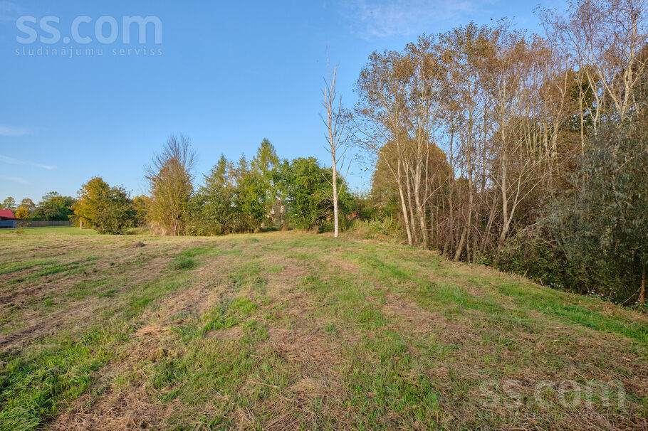 Dārza 24a, Limbaži un raj., Salacgrīva — zeme
