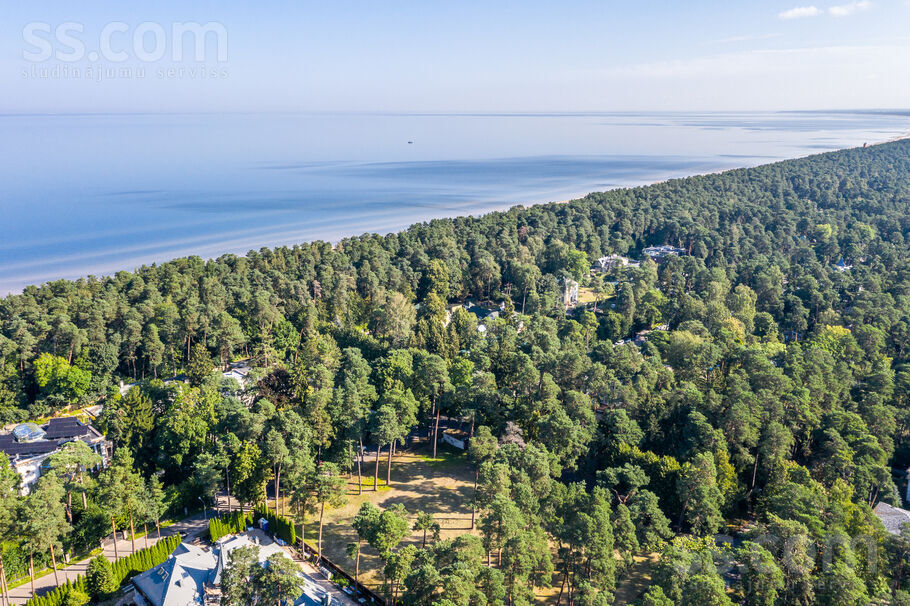 Bulduru prospekts 100b, Jūrmala — maja