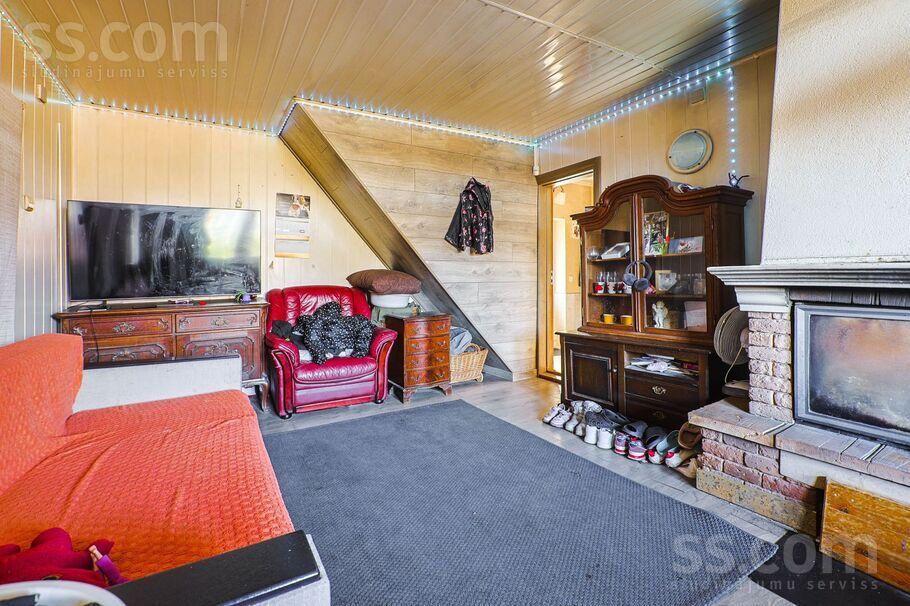 Liepupes iela 16, Rīgas rajons, Saulkrasti — maja