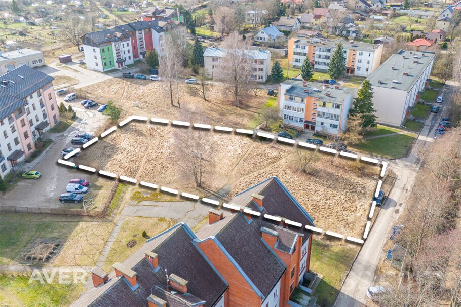 Ojāra Vācieša iela 28, Carnikava, Rīgas rajons, Carnikavas nov. — zeme