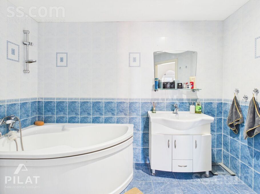 Nogāzes iela 2b, Ogre un raj., Ogre — dzivoklis