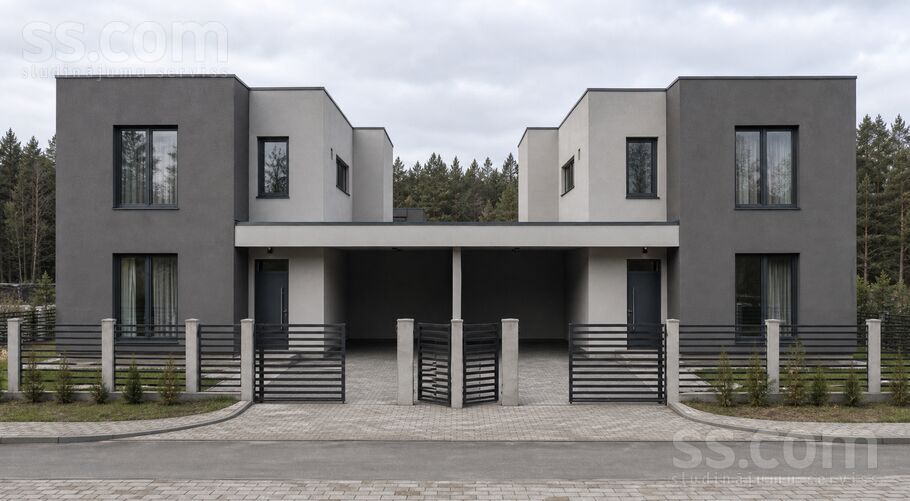 Cīniju iela 9, Jūrmala — maja