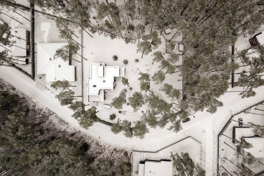 Katrinas 8, Baltezers, Rīgas rajons, Garkalnes nov. — maja