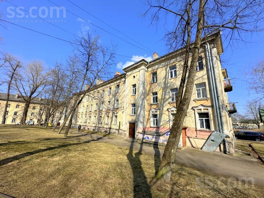 Dombrovska 11, Rīga — dzivoklis