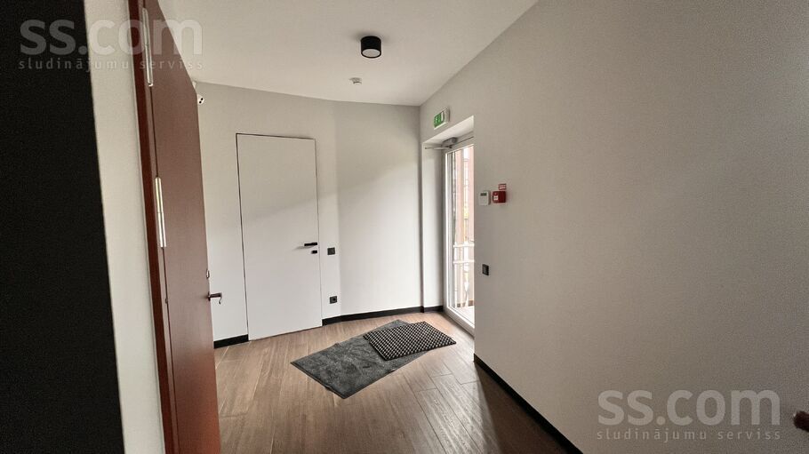 Zvejnieku 1 k-14, Rīga — maja