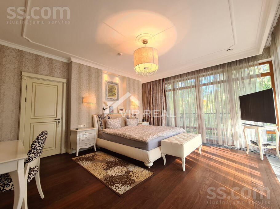 Madonas, Jūrmala — maja