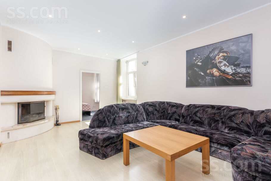 Vaļņu 21, Rīga — dzivoklis