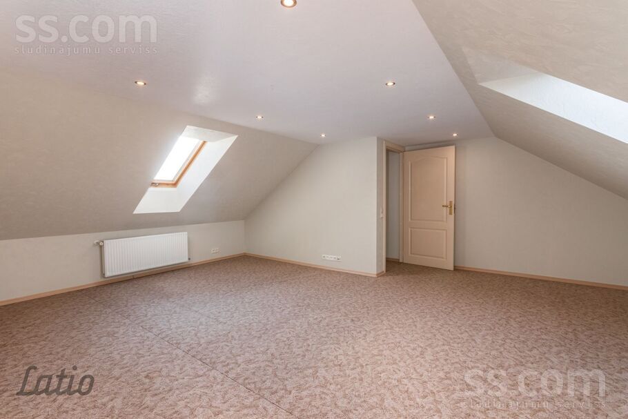 Ošu 20, Mežāres, Babītes pag. — maja