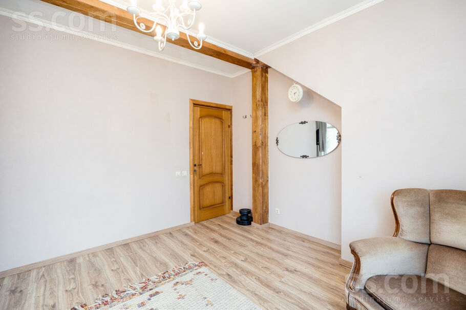 Mājas ezeriņi, Rīgas rajons, Sigulda — maja