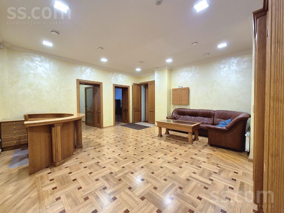 Dzirnavu 55, Rīga — birojs