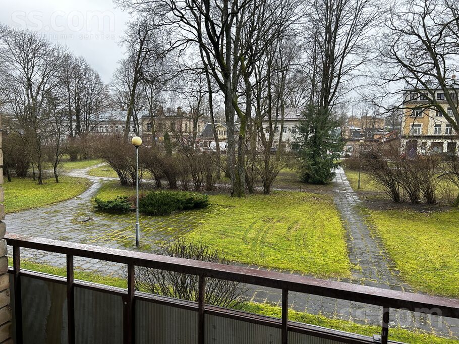 Ceriņu 9, Jūrmala — dzivoklis