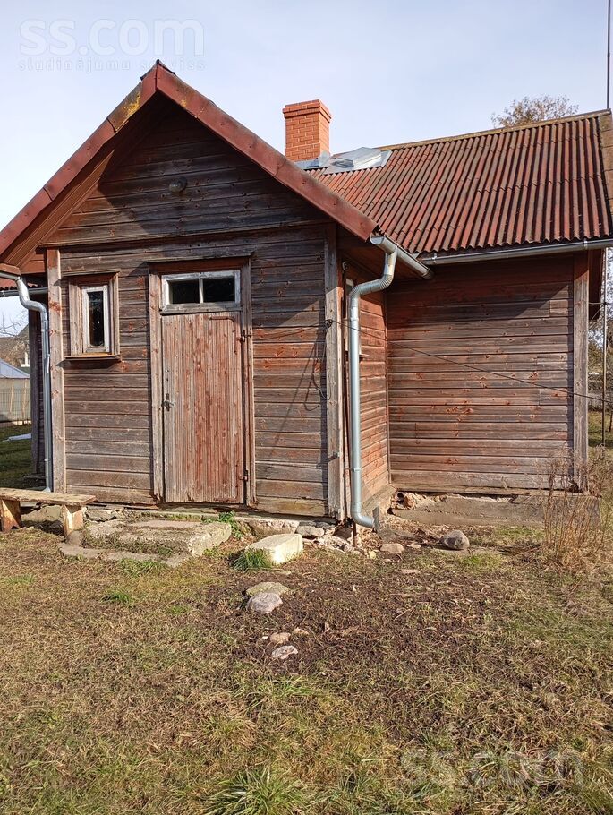 Pērnavas 19, Valmiera un raj., Rūjiena — maja
