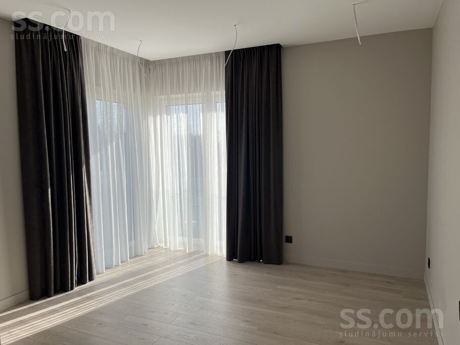 Lapeņieki, Abavas 5, Rīgas rajons, Baloži — maja