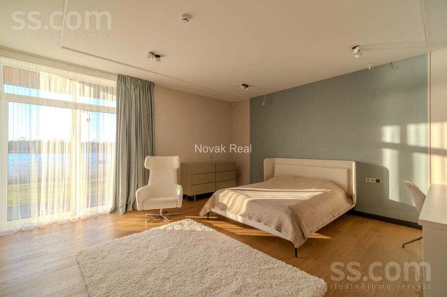 Laipu iela 2, Jūrmala — maja