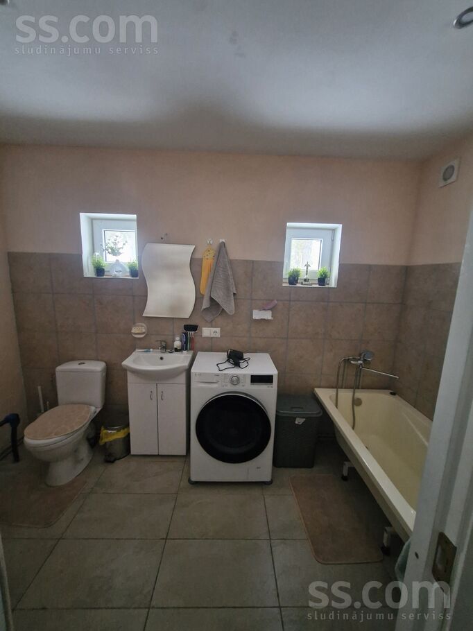 Perkona 7, Ragaciems, Tukums un raj. — maja