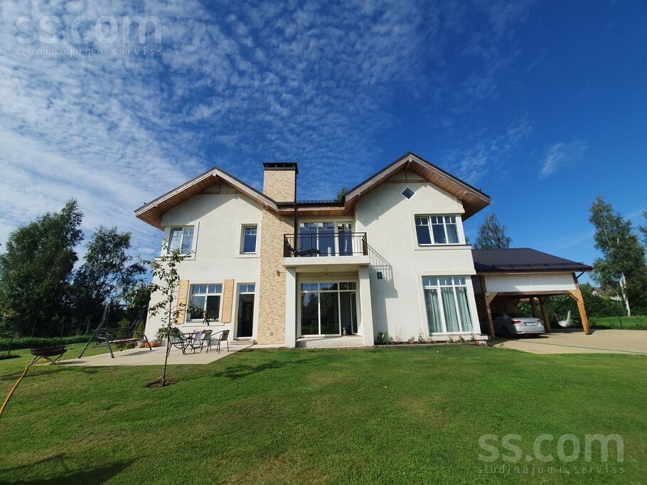 Starzdu 6, Mārupe, Rīgas rajons, Mārupes pag. — maja