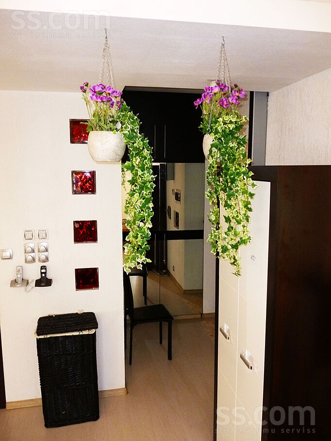 Saknu 16/18, Daugavpils un raj., Daugavpils — dzivoklis