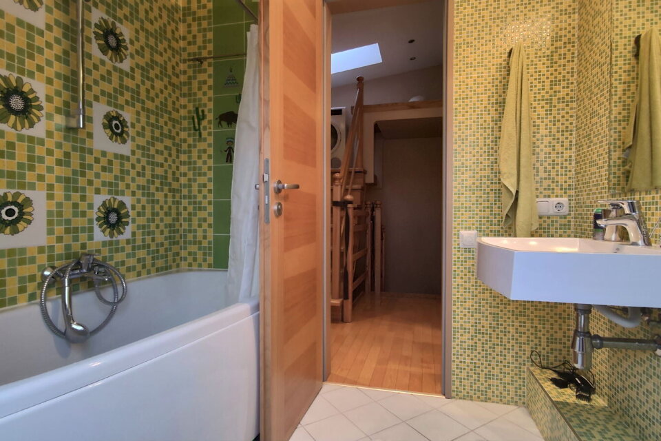 Indrānu iela 5, Rīga